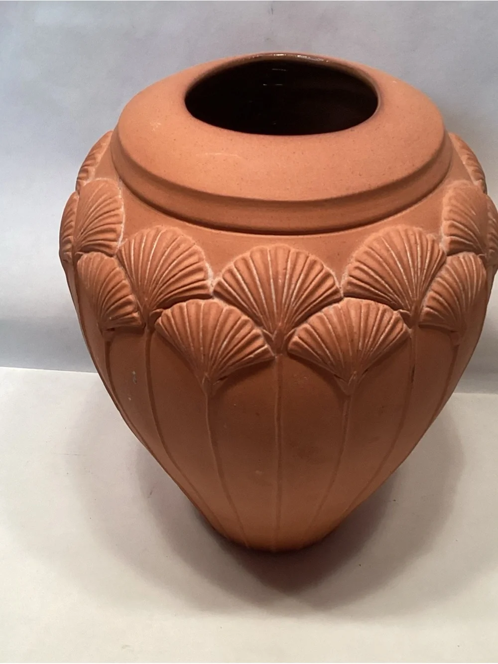 Vintage Laslo Mikasa Vase Gingko Leaf Or Lotus Flower Glazed Interior 9” X 6.5”